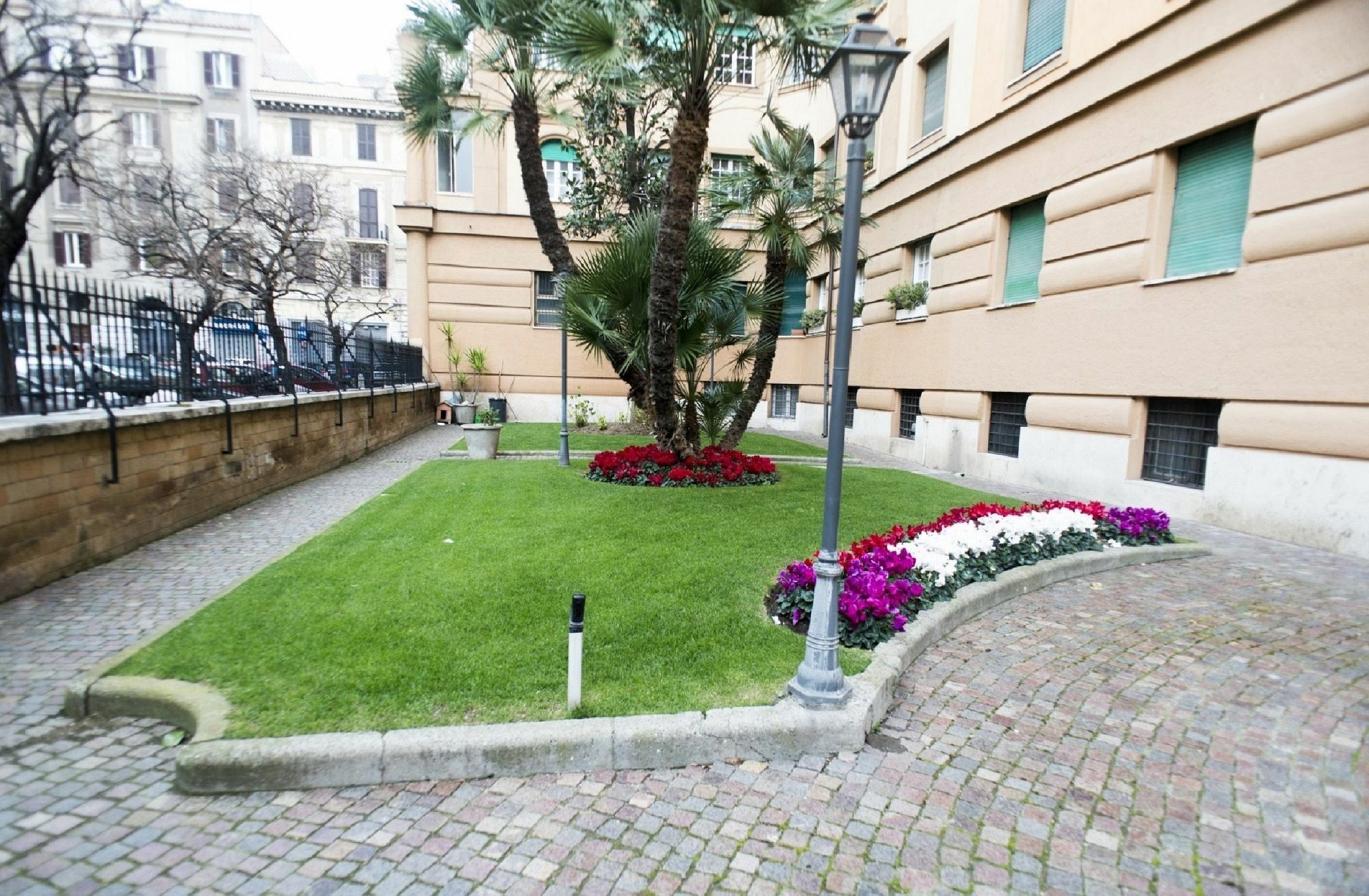 Costantino Secondo Guest House Rome Bagian luar foto